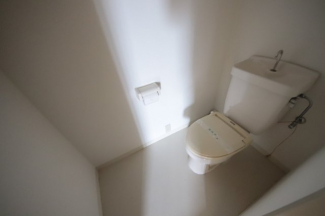 ゆったりとした空間のトイレです