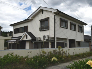 外観を南東側より撮影