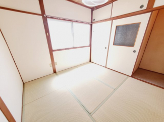 【寝室】