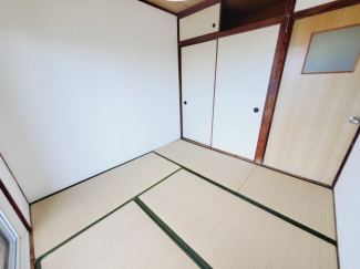 【寝室】