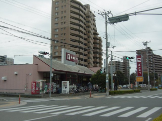 エフマート（スーパー）まで100ｍ
