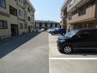 【駐車場】