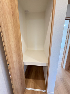 クローゼット1階廊下