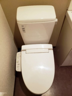 ゆったりとした空間のトイレです