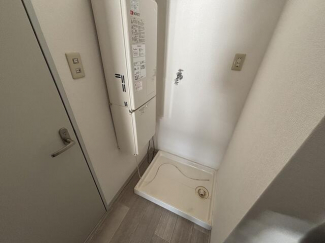 室内洗濯機置場・給湯器
