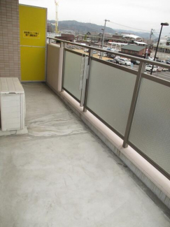 新居浜市坂井町２丁目のマンションの画像