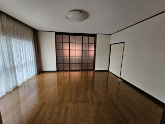 【居間・リビング】