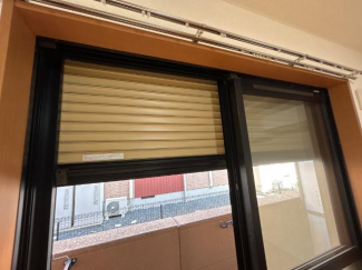 窓シャッター