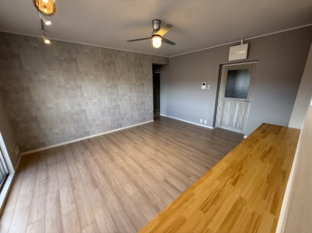 研究学園5団地・526号棟の画像