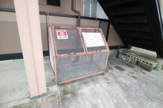ごみ置き場