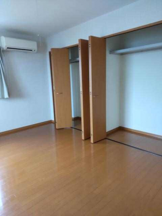 松山市山西町のアパートの画像