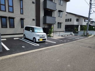 【駐車場】