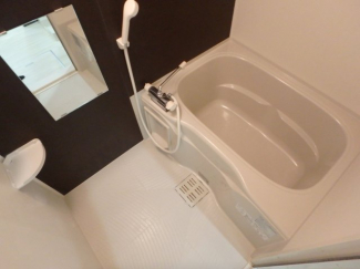 コンパクトで使いやすいお風呂です