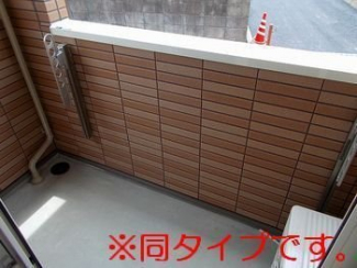 【バルコニー】