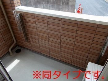 【バルコニー】
