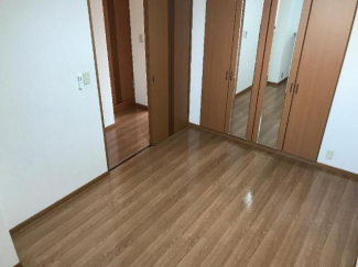 姿見付きのクローゼット