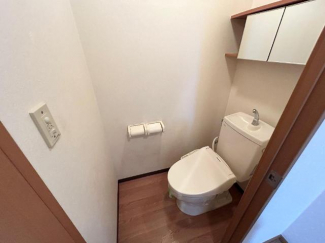冬も快適温水便座　上部棚あり