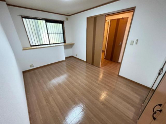 6.4帖の玄関横洋室