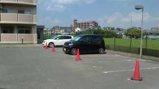 【駐車場】