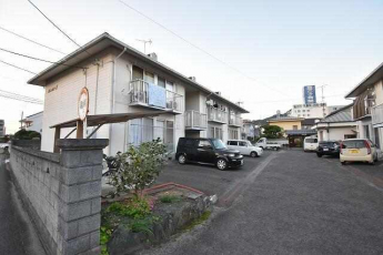 松山市鷹子町のアパートの画像