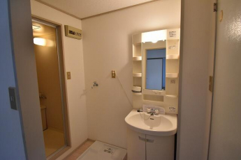 松山市鷹子町のアパートの画像