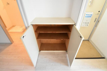 松山市鷹子町のアパートの画像