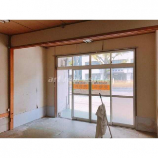 平和通３丁目テナントの画像
