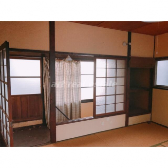 平和通３丁目テナントの画像
