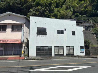 八幡浜市八代の店舗の画像