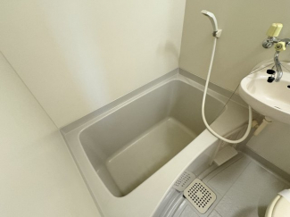 コンパクトで使いやすいお風呂です