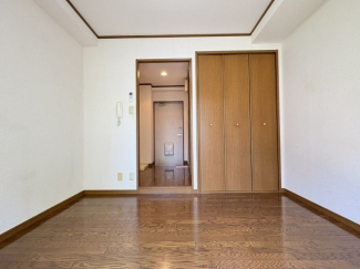 使い勝手のいい寝室です