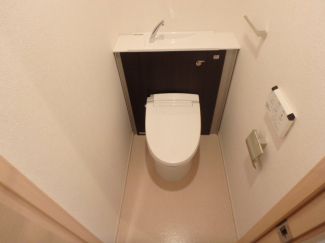 ゆったりとした空間のトイレです