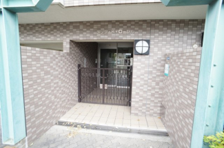 【エントランス】