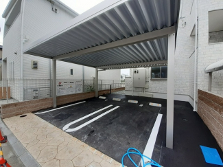 【駐車場】