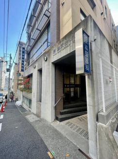 原泌尿器科病院まで108m