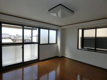 【居間・リビング】