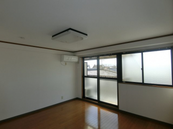 【居間・リビング】