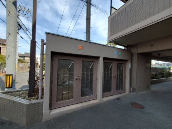 ごみ置き場