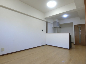 【居間・リビング】