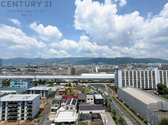 最上階14階部分からは開放感あふれる眺望が楽しめます。