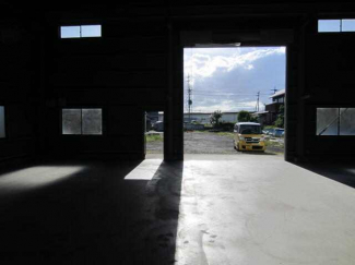 彦根市野田山町の倉庫の画像