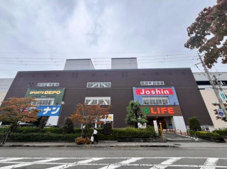 ジョーシン中山寺店まで185m
