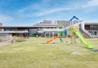 かこてらす。「東加古川公民館」と「東加古川子育てプラザ」の複合施設です。まで780m