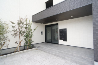 【エントランス】