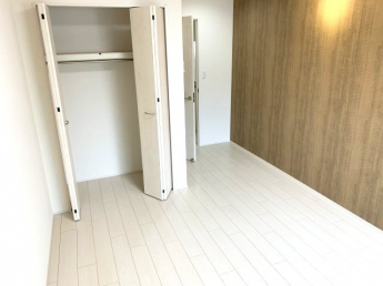 【寝室】