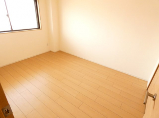 【寝室】