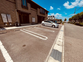 【駐車場】