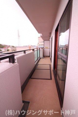 【バルコニー】