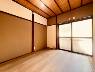 【寝室】