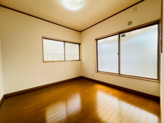 【寝室】